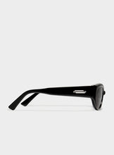Load image into Gallery viewer, MOLTO-01
